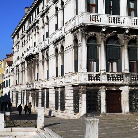 Appartamento In Palazzo Storico A Venezia Centro Bagian luar foto